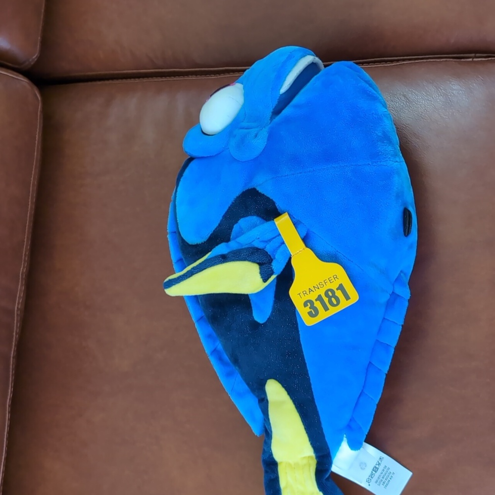 Disney Dory Plush - Picture 7 of 10